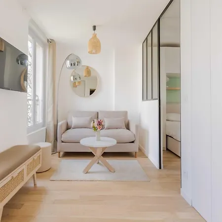 Apartment 1bdr Passage Des Abbesses Paris